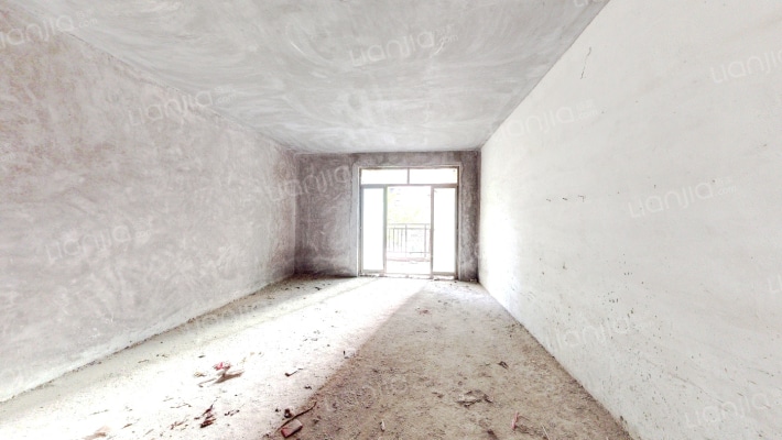 贝地卢加诺二手房实景图