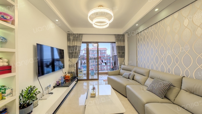 东田山畔华庭二手房实景图