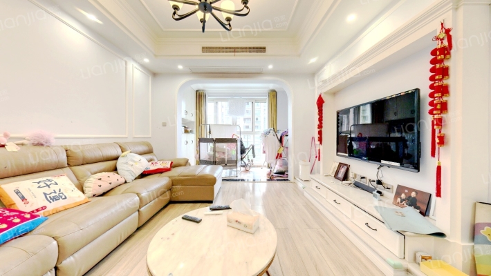 东麓驿境四期二手房实景图