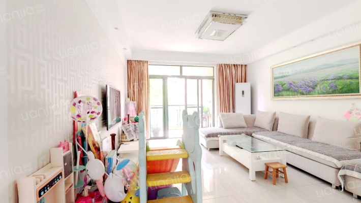 国际花都郁金苑二手房实景图