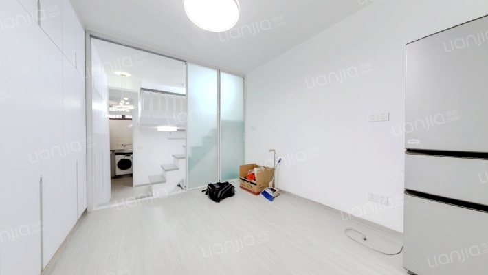 临汾路1564弄二手房实景图