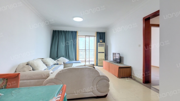 光耀·荷兰水乡三期一组团二手房实景图