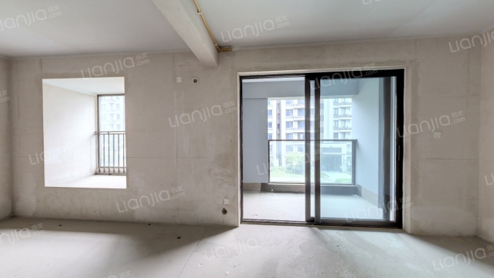 新力云映凤园二手房实景图