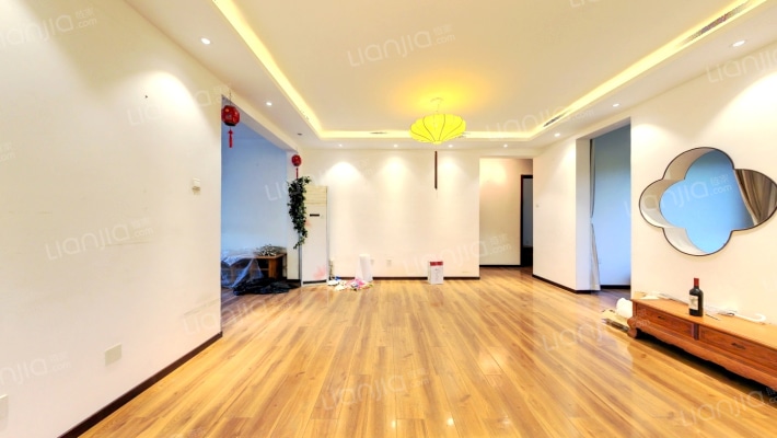 百合湾东区二手房实景图