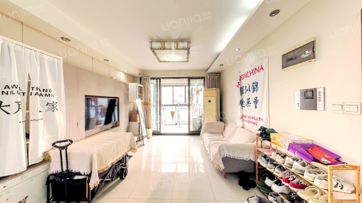 万达华府西苑二手房实景图