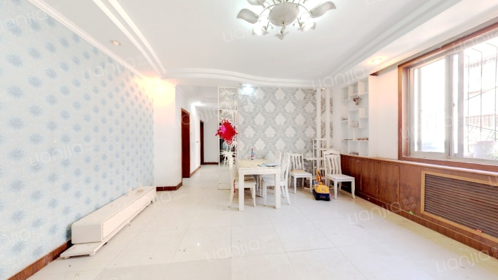 红专路107号院二手房实景图