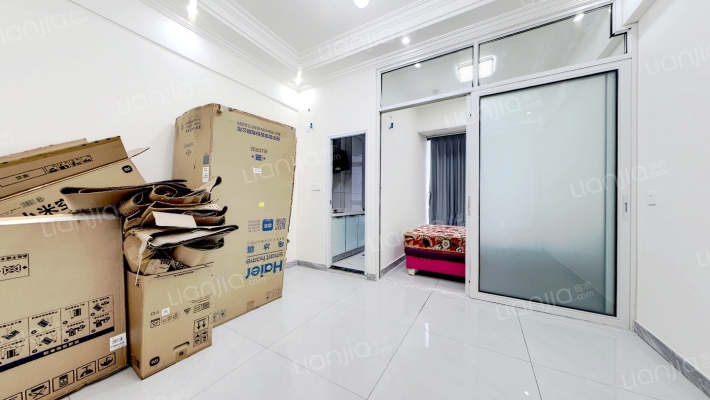 万贯国际贸易大平台二手房实景图