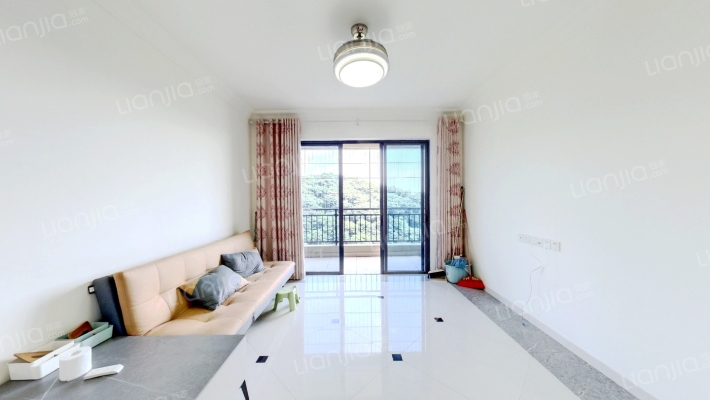 碧桂园凤凰城凤凰名苑二手房实景图