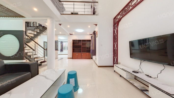 乔爱别墅二手房实景图