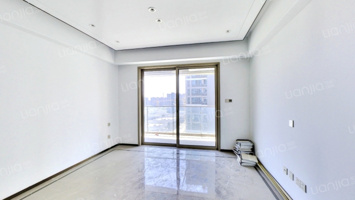 绿地敔光雅苑二手房实景图