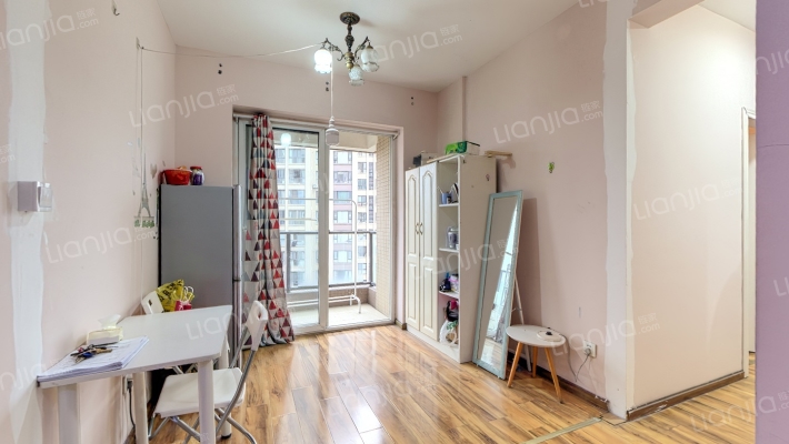 保利香槟光华二手房实景图