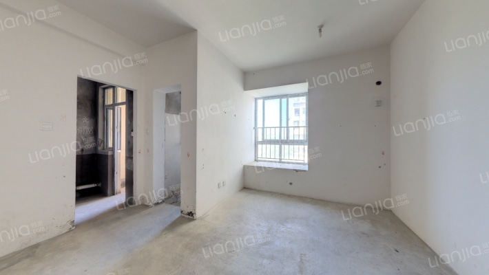 环湖雅居B区A组团二手房实景图