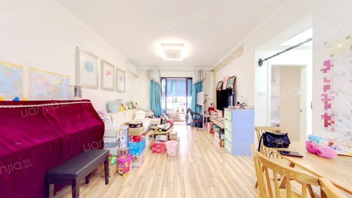 恒地悦山湖花园二手房实景图