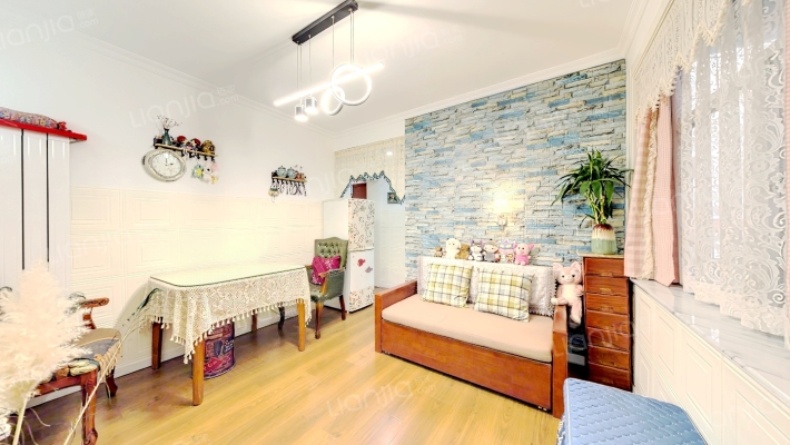 出租一公司家属院二手房实景图