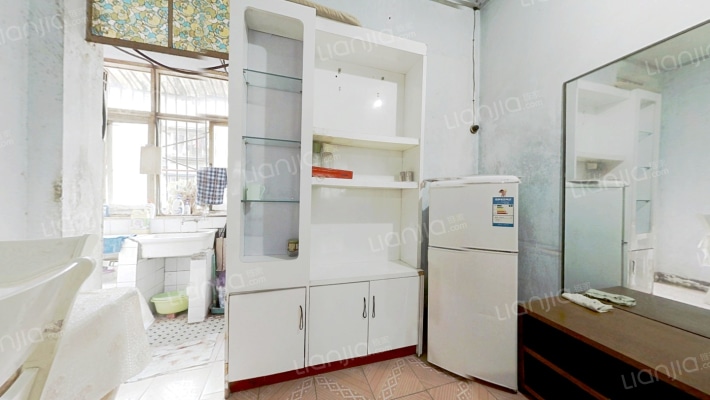 钢管厂五区二手房实景图