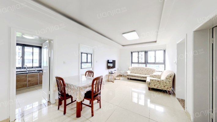 秀岸花园二区二手房实景图