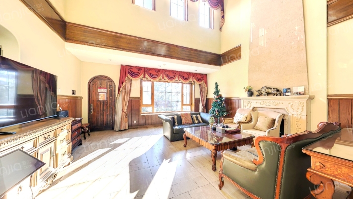 芭东小镇二手房实景图