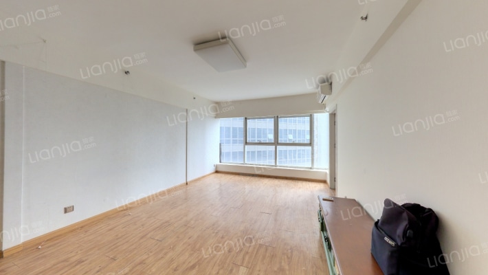 昆仑中心二手房实景图