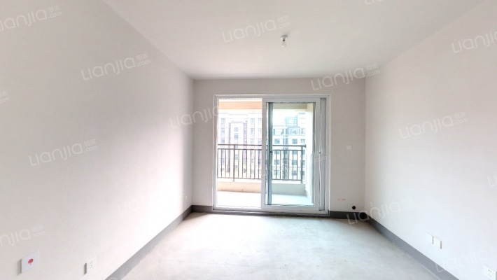 路劲港欣城北区二手房实景图