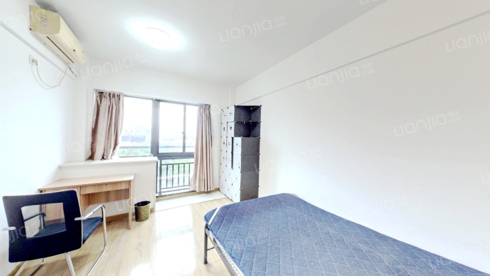 财富广场二手房实景图