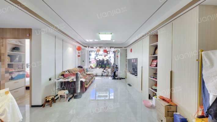 和润广场二手房实景图