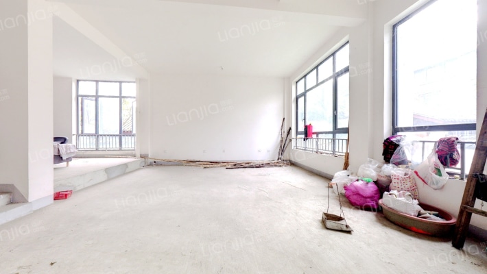 芙蓉古城紫薇园一期二手房实景图