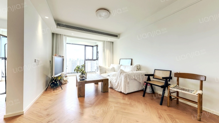 南山保利云熹花园二手房实景图