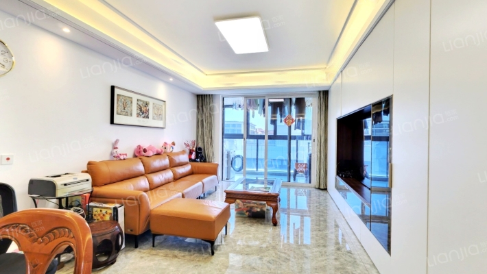 松岳名都二手房实景图