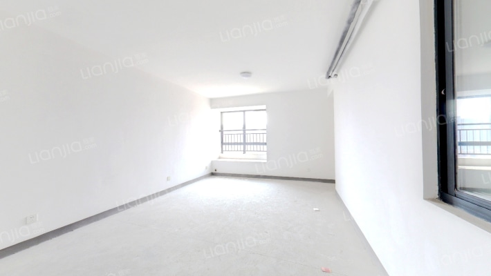 桑梓苑东区二手房实景图