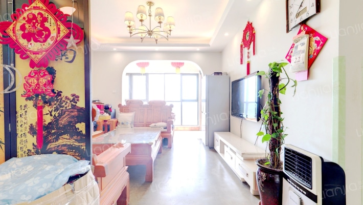 棠湖泊林城二手房实景图