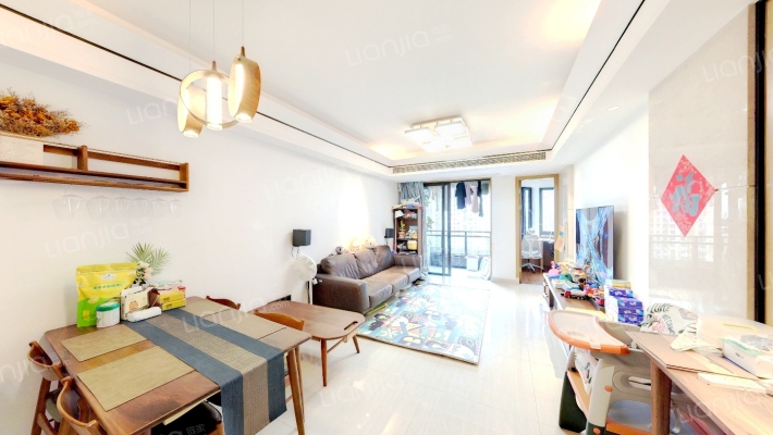 中央湾区琥珀湾二手房实景图