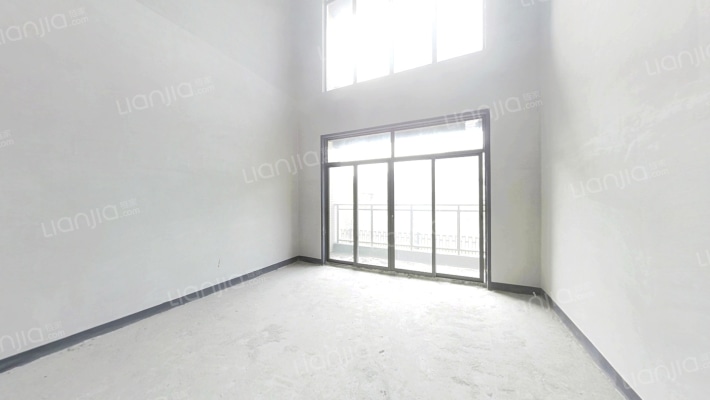 保利林语麓山别墅二手房实景图