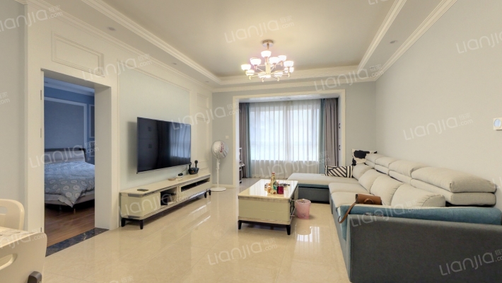 逸水青城兰卡威二手房实景图