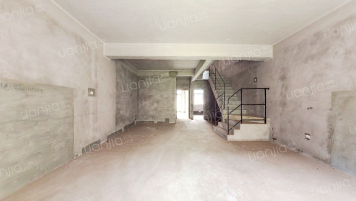 北京城建云熙台东区二手房实景图