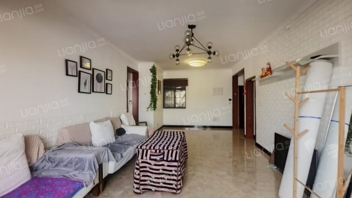 军天学府苑小区二手房实景图