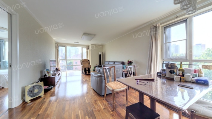 UHN国际村二手房实景图