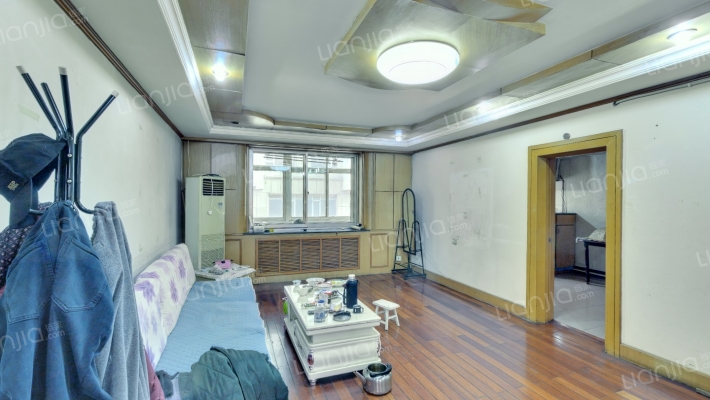 蓝天高层二手房实景图