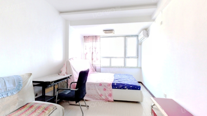 步阳江南甲第一期二手房实景图