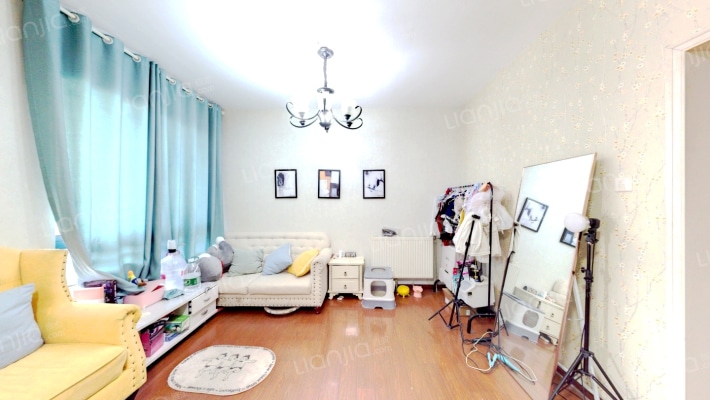 国贸公寓二手房实景图