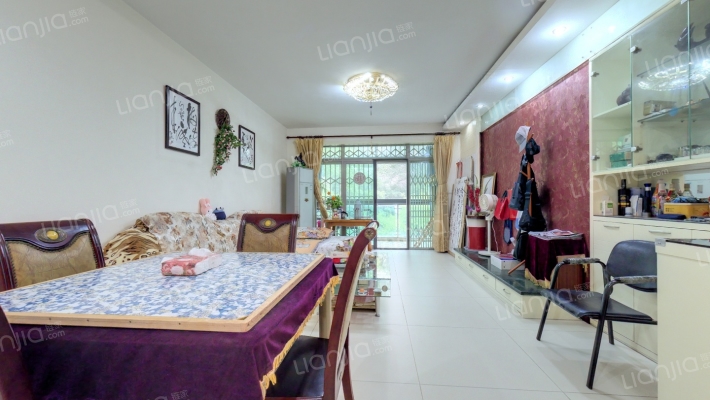 新华家园悦景居二手房实景图