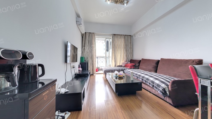 皇家花园二手房实景图