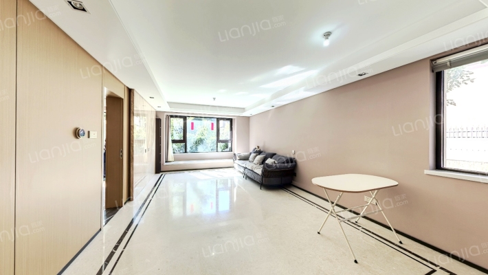 翡翠公园四期二手房实景图