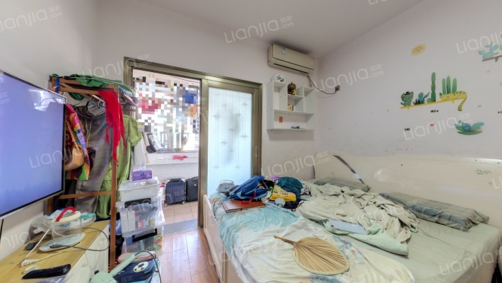 镋钯街77号二手房实景图