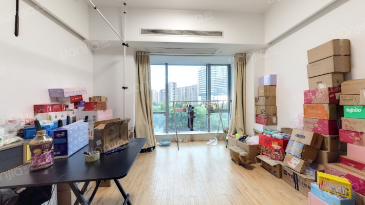 新天地购物中心二手房实景图
