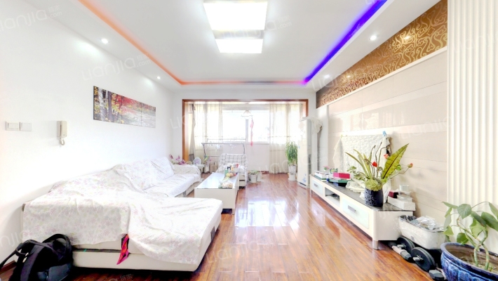 实久花园二手房实景图