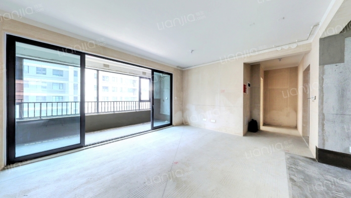 信达观棠二手房实景图