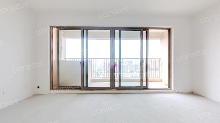 绿地悦颂云庭二手房实景图