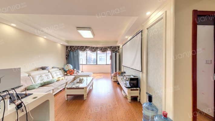 湖畔花园风荷苑二手房实景图