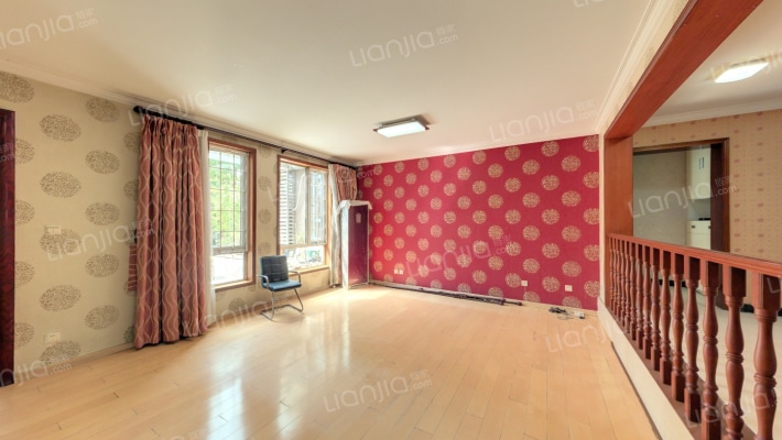 亲亲小镇南区二手房实景图