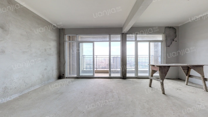 佳运环湖花园二手房实景图